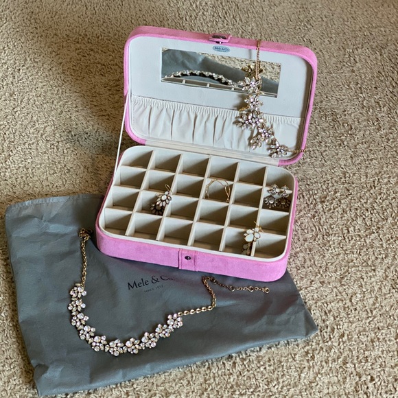 Mele & Co. Jewelry - Mele & Co. Maria Large Flocked Jewelry Box